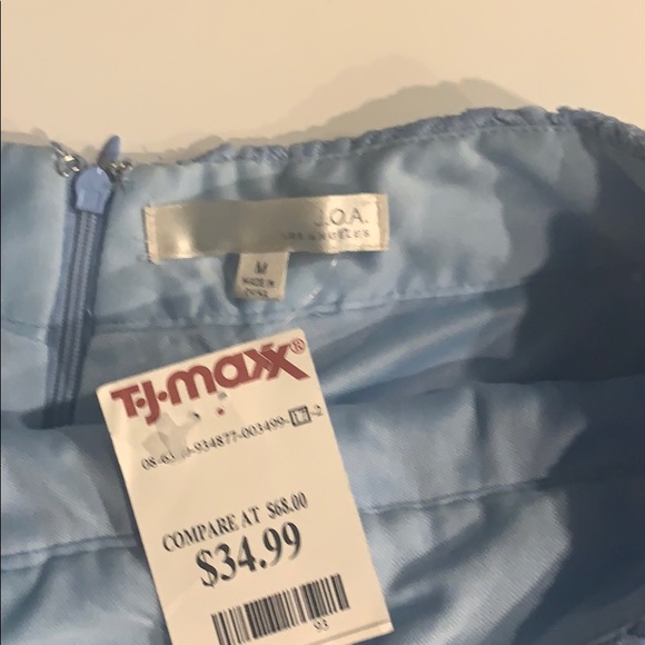 Blue lace skirt - Picture 2 of 2